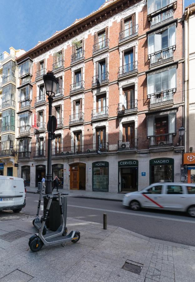 Hostal Evoke Madrid Hotel Exterior photo