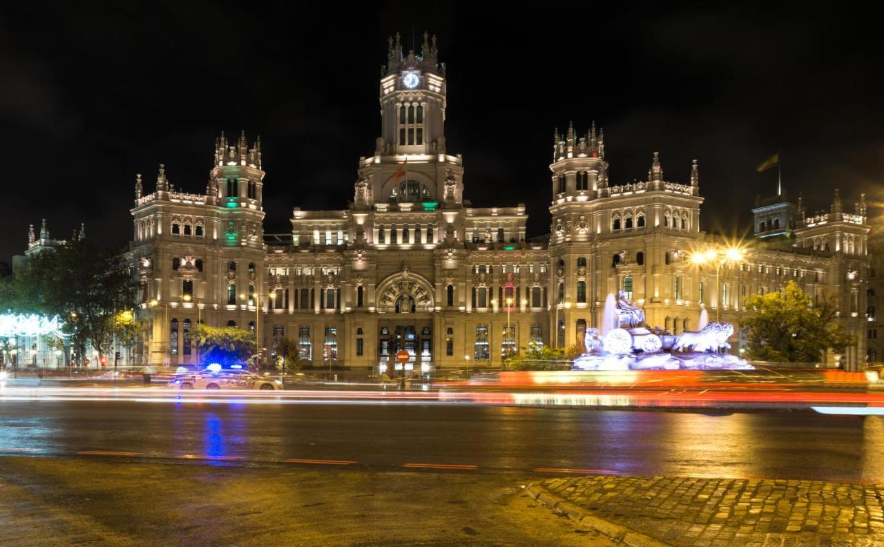 Hostal Evoke Madrid Hotel Exterior photo